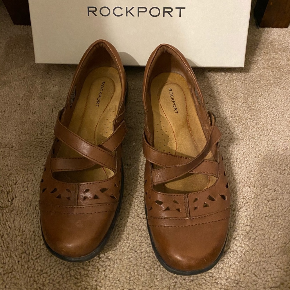 Rockport Maryjane shoes 7.5 wide Brown